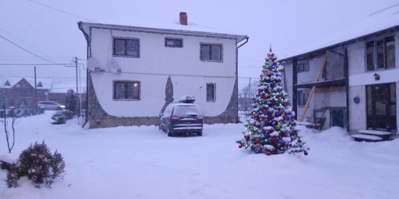 Апартаменти "У Кузьмича" 2 Mîkulîciîn Exterior foto